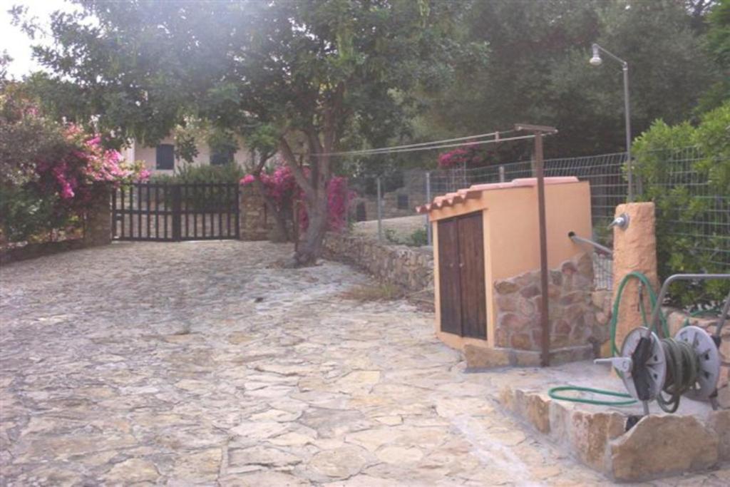 Casa a 300mt.dal mare CalaSinzias, 6 letti, AC, Pets welcome, Wi-Fi free Cala Sinzias Esterno foto
