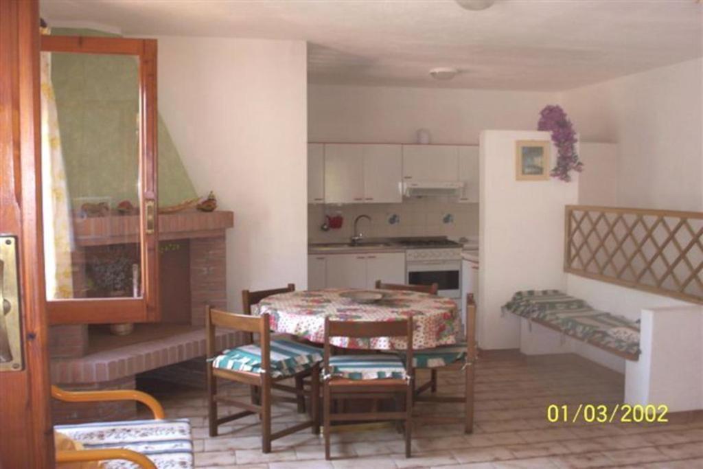 Casa a 300mt.dal mare CalaSinzias, 6 letti, AC, Pets welcome, Wi-Fi free Cala Sinzias Esterno foto